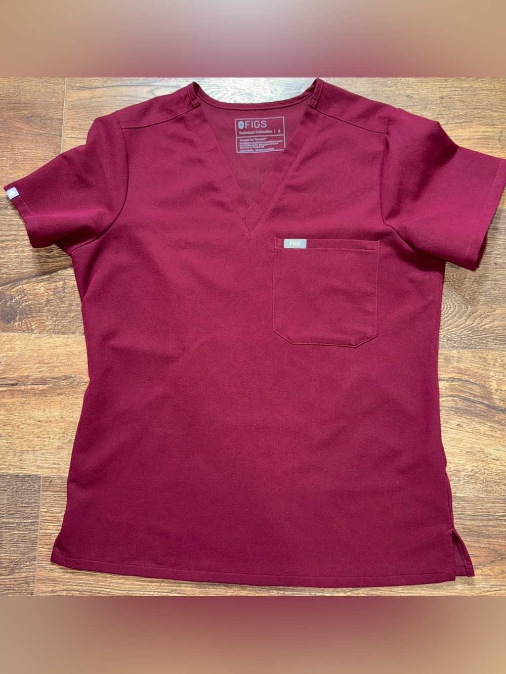 FIGS Women’s Burgundy Scrub Top (ONLY) Small V-neck Technical Collection - Picture 2 of 4